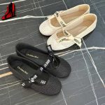 عروسکی دیور